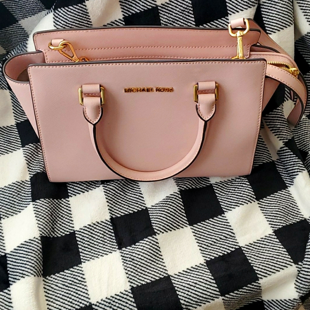 Michael Kors purse